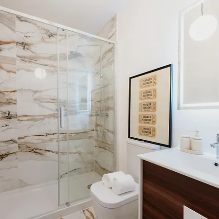 Prime Living - Anjos アパート *