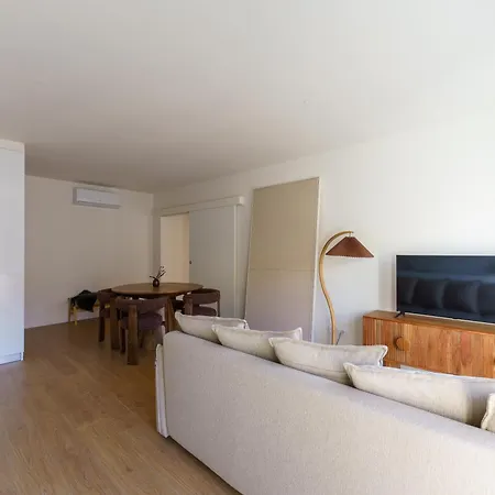 Prime Living - Anjos アパート