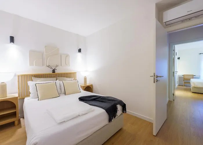 Prime Living - Anjos Apartmán